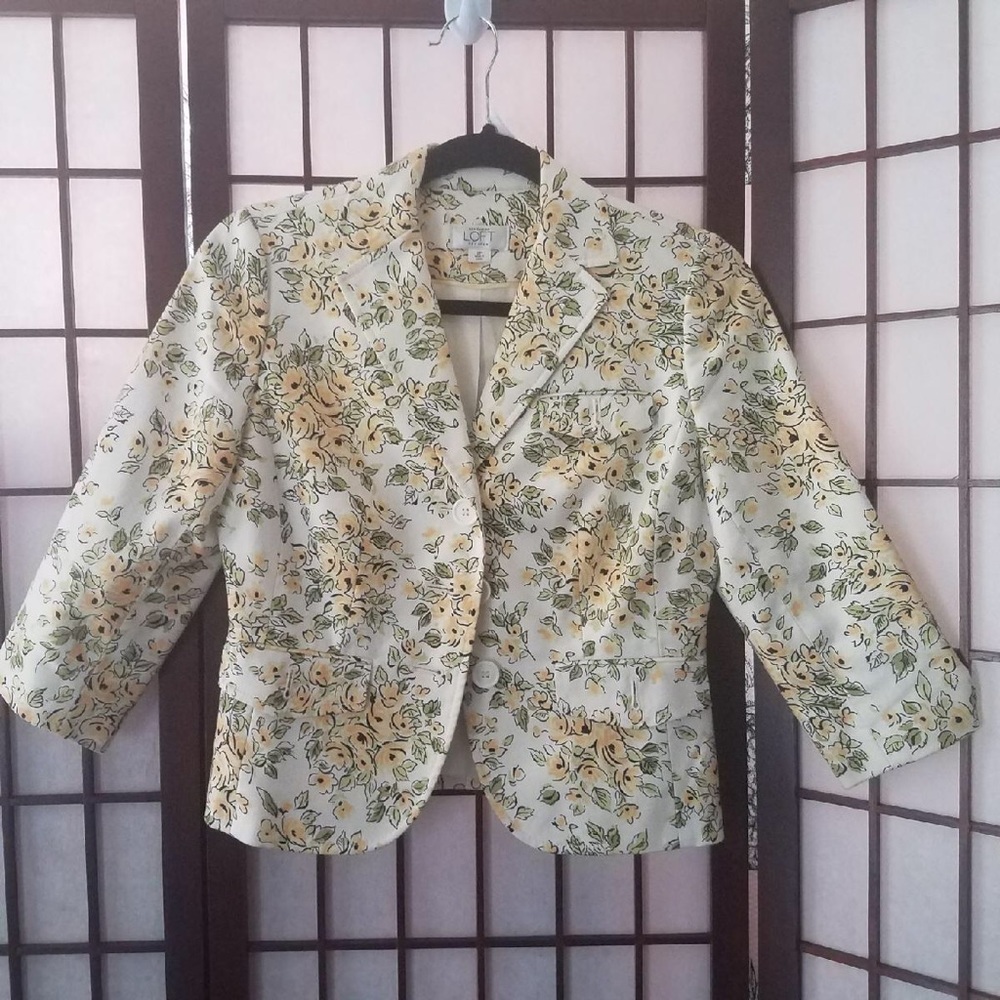 LOFT WHITE FLORAL BLAZER SIZE 2P